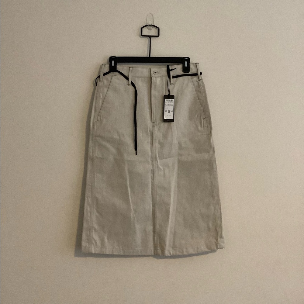 G-Star Cream Midi Skirt with Black Accents